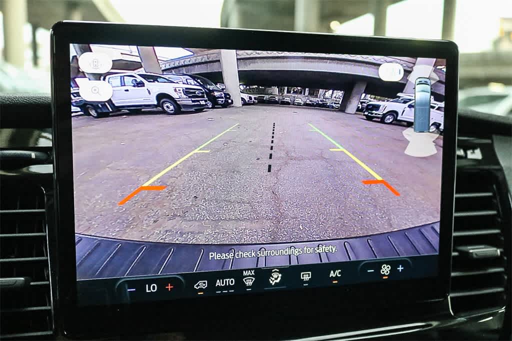 Thumbnail: 2023 Ford Econoline - 23