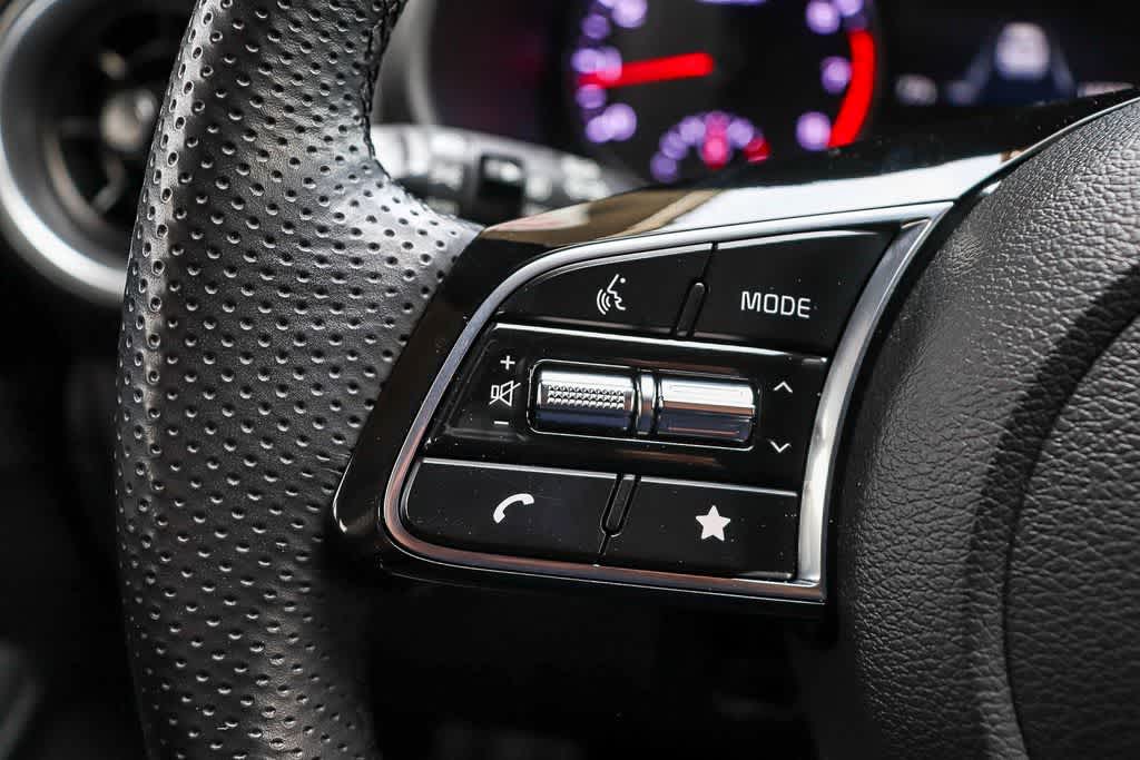 Thumbnail: 2023 Kia Forte - 24