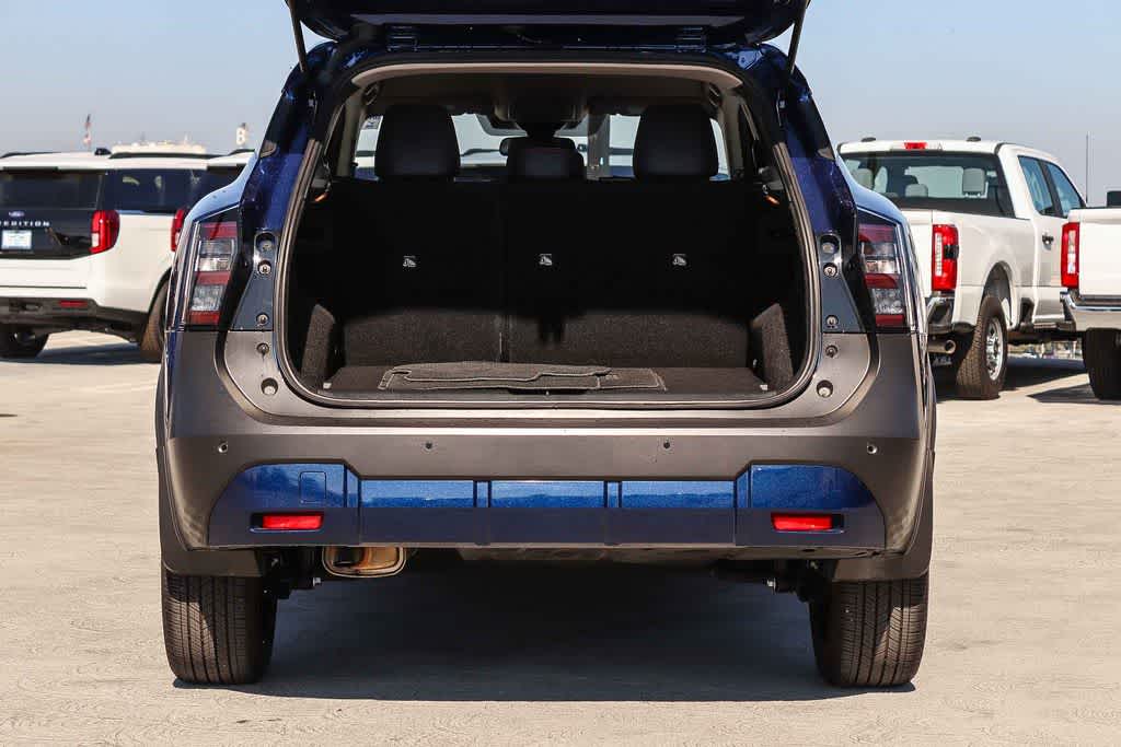 Thumbnail: 2025 Nissan Kicks - 26