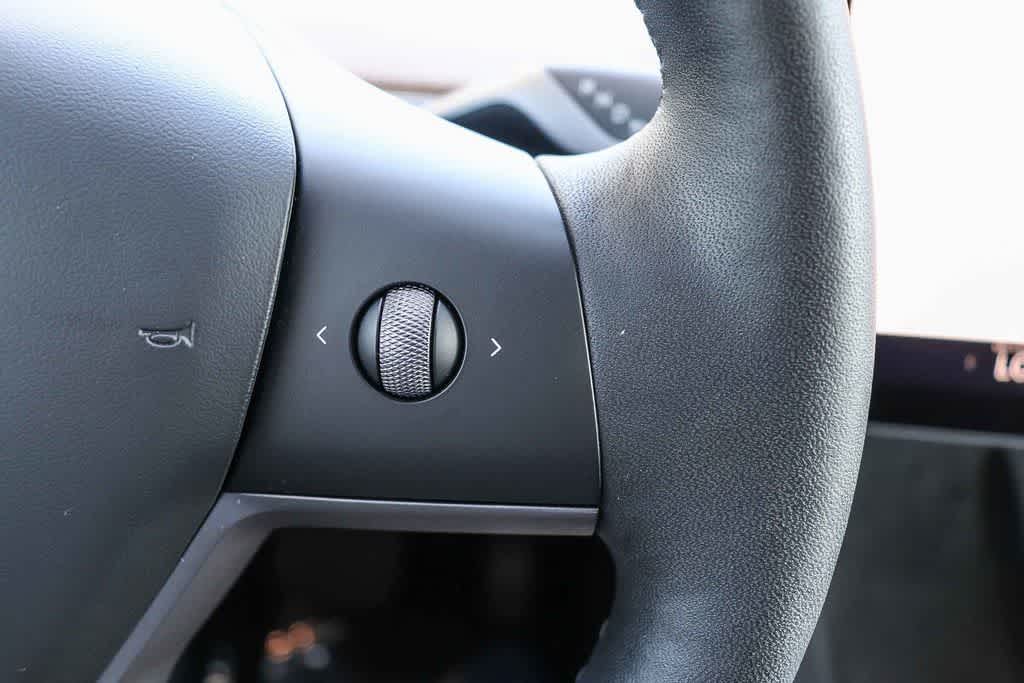 Thumbnail: 2024 Tesla Model Y - 23