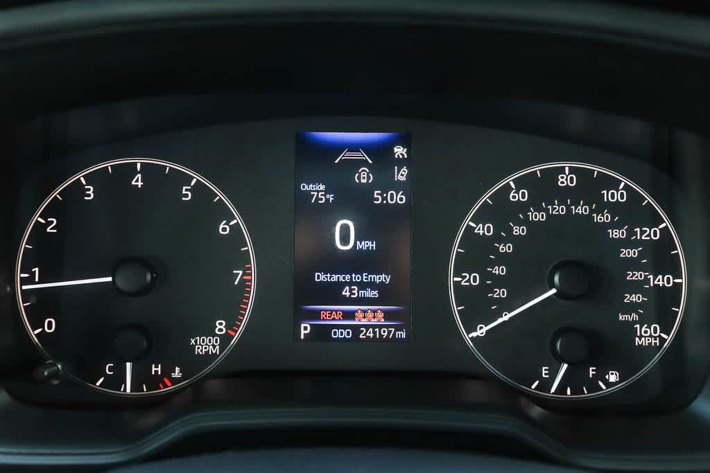 Thumbnail: 2023 Toyota Corolla Cross - 22