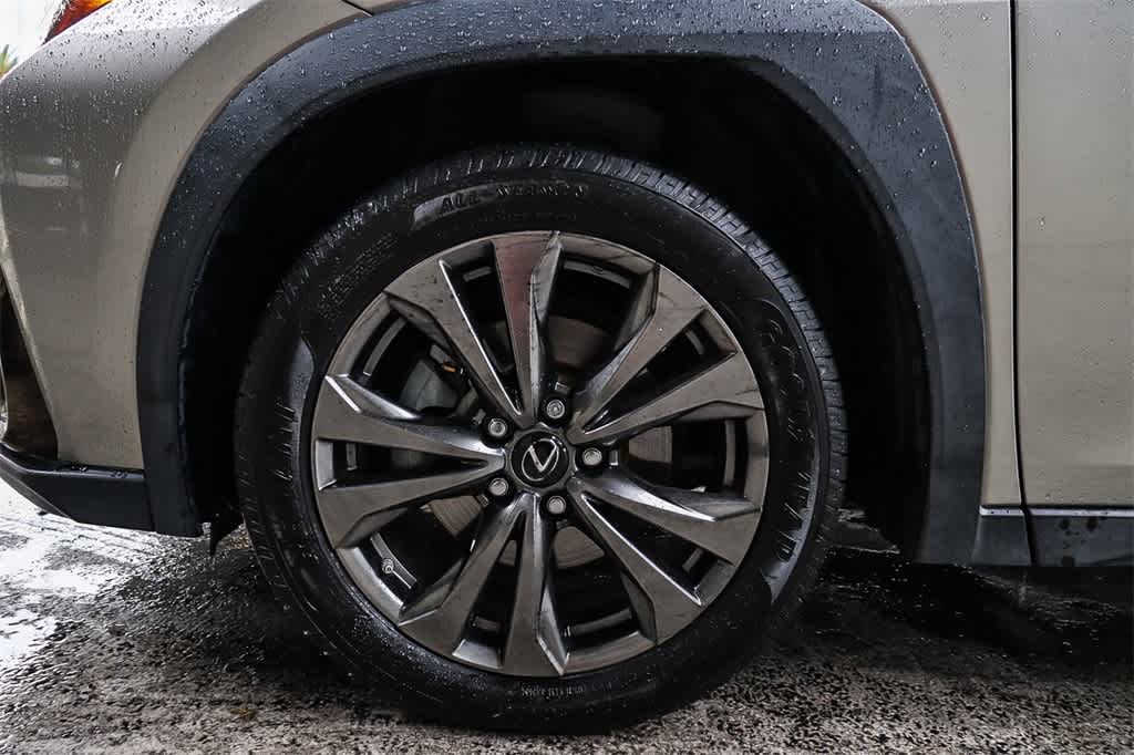 Thumbnail: 2019 Lexus UX - 11