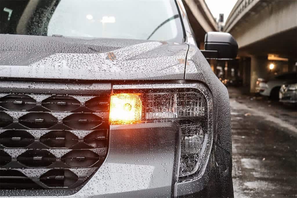 New 2025 Ford Maverick XL Truck SuperCrew