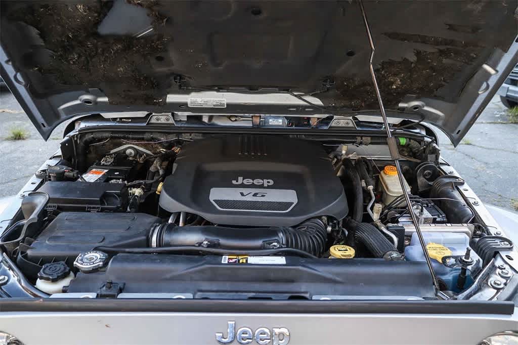 Thumbnail: 2016 Jeep Wrangler - 27