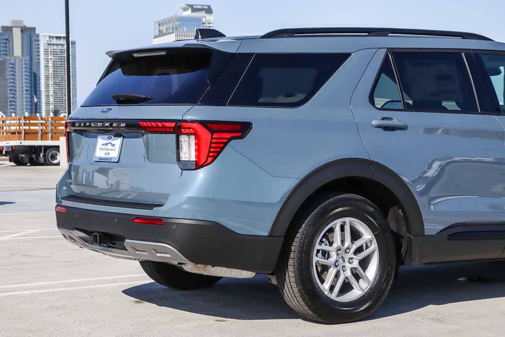 Thumbnail: 2026 Ford Explorer - 9