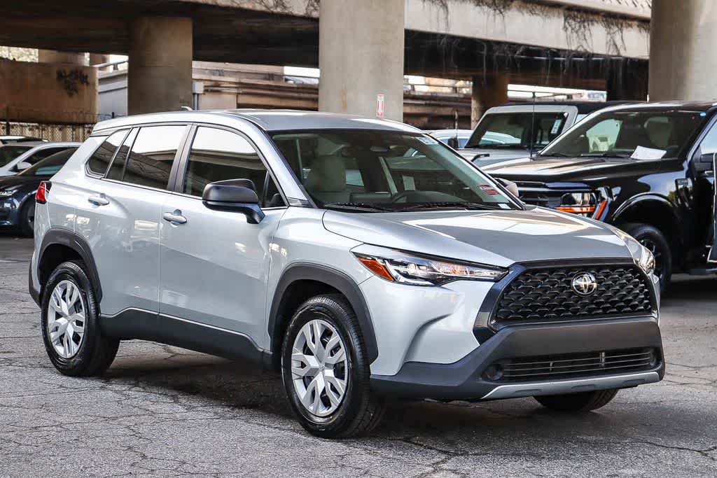 Thumbnail: 2023 Toyota Corolla Cross - 3