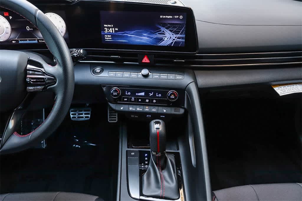 Thumbnail: 2023 Hyundai Elantra - 13