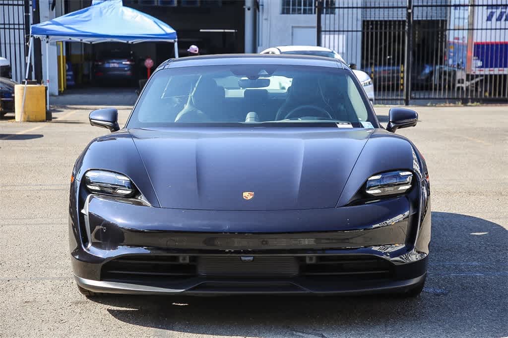 2022 Porsche Taycan 4S photo 2