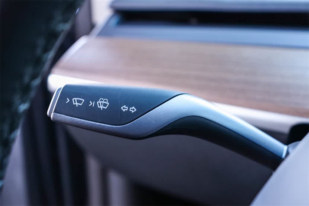 Thumbnail: 2025 Tesla Model Y - 19