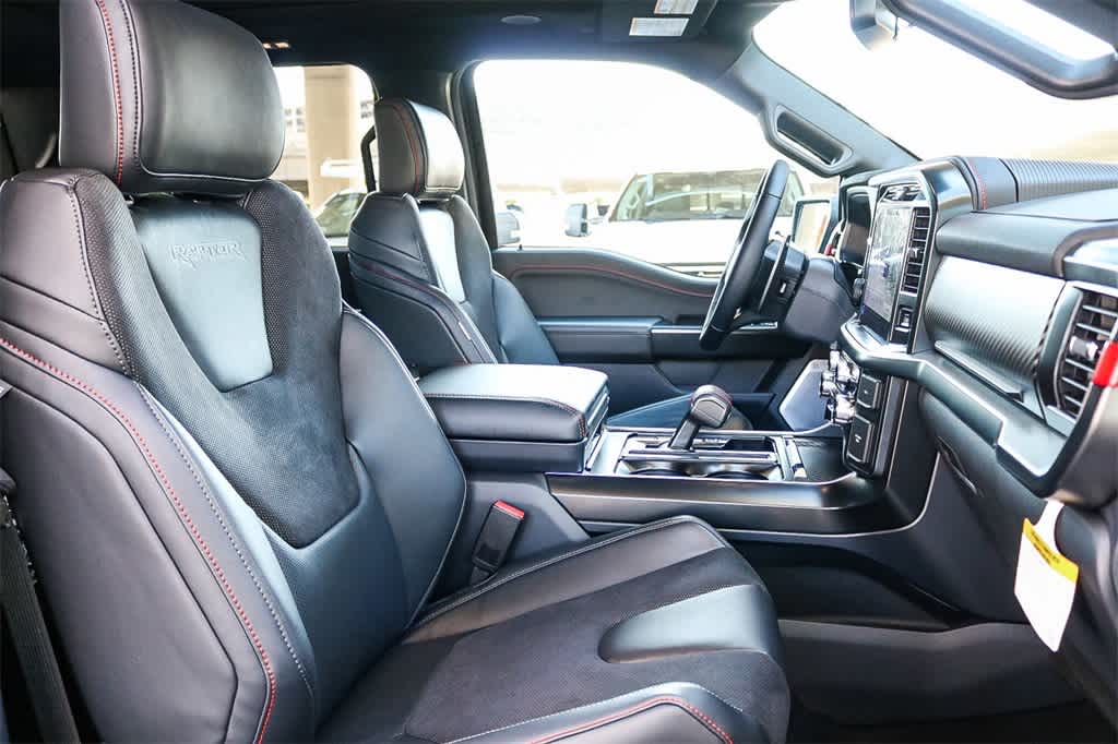 Thumbnail: 2025 Ford F-150 - 19