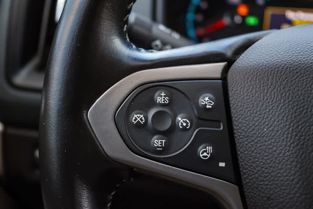 Thumbnail: 2021 Chevrolet Colorado - 22