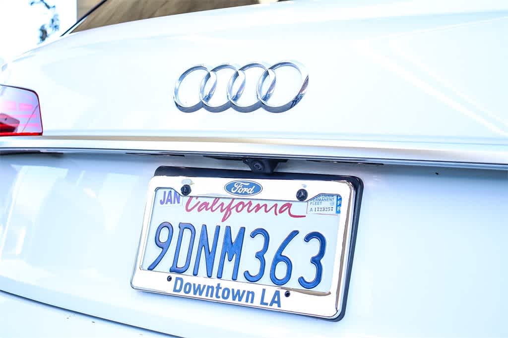 Thumbnail: 2023 Audi Q5 - 10