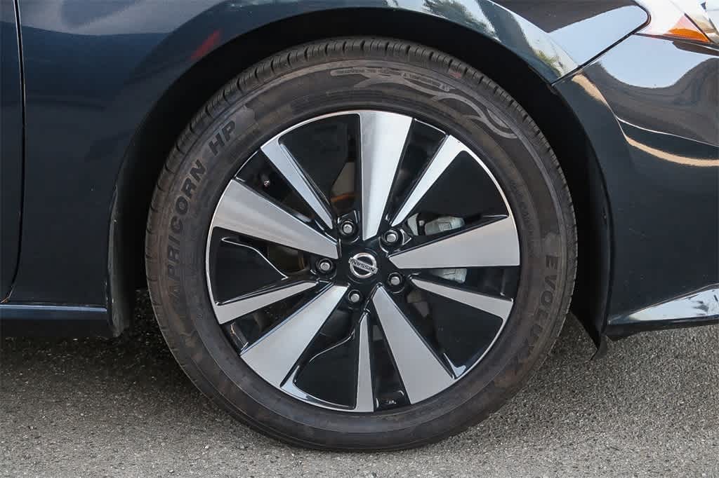 Thumbnail: 2022 Nissan Altima - 11