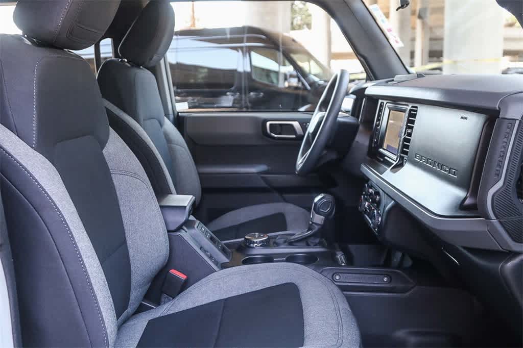 Thumbnail: 2022 Ford Bronco - 17