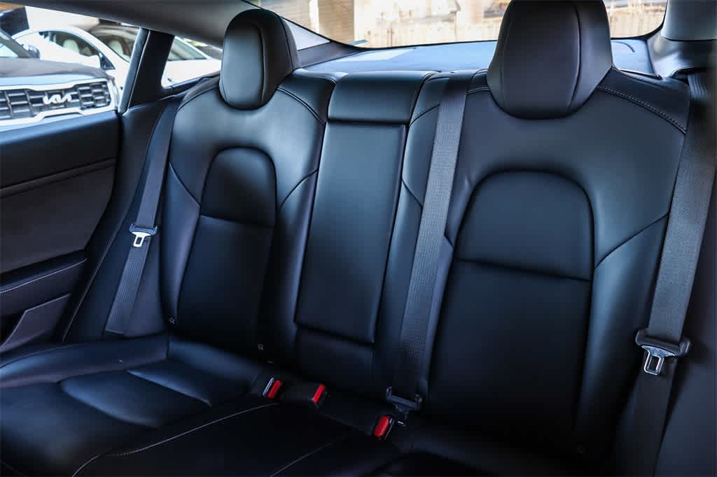 Thumbnail: 2021 Tesla Model 3 - 17