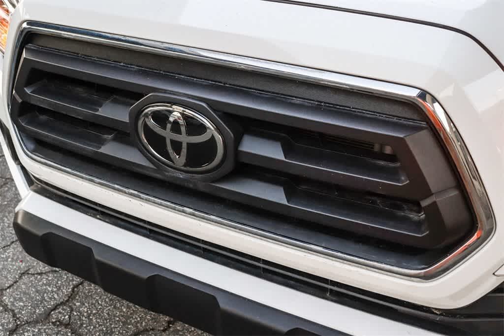 Thumbnail: 2022 Toyota Tacoma - 5