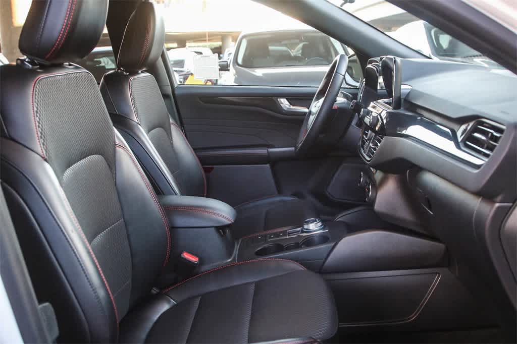 Thumbnail: 2024 Ford Escape - 17