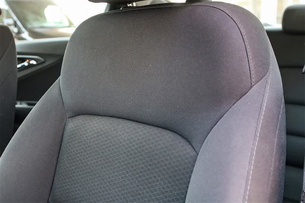 Thumbnail: 2023 Chevrolet Malibu - 25