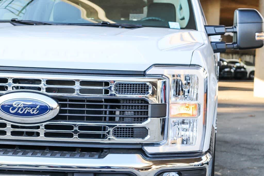 New 2026 Ford Chassis Cab F-350 XL TRUCK
