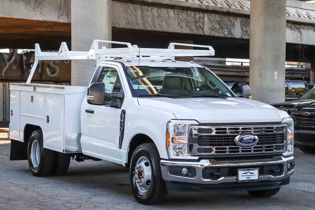 New 2026 Ford Chassis Cab F-350 XL TRUCK