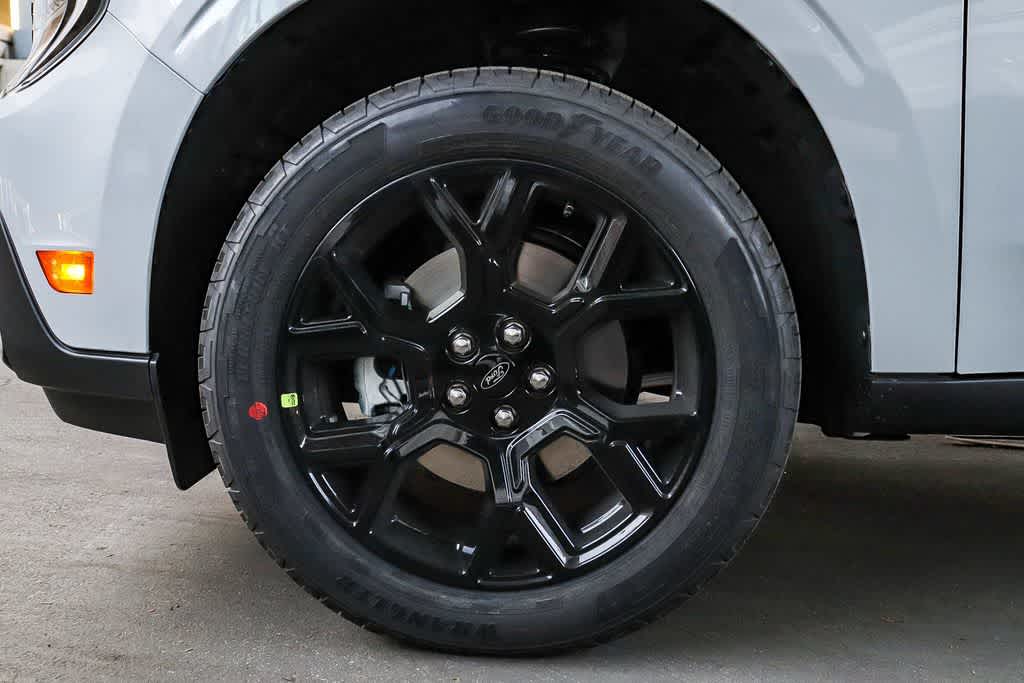 Thumbnail: 2026 Ford Maverick - 11