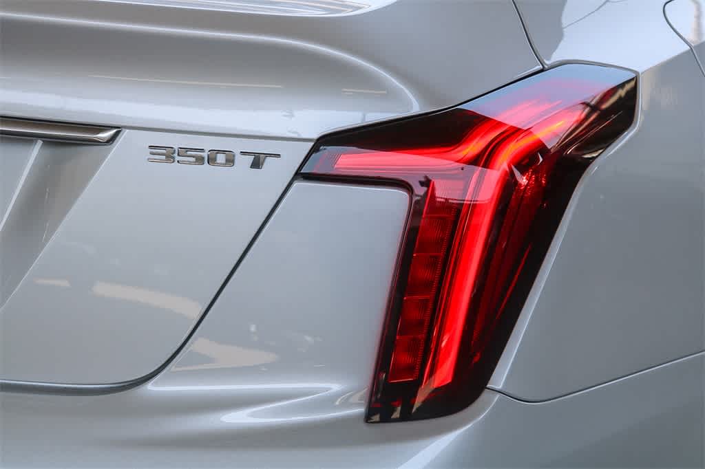 Thumbnail: 2023 Cadillac CT5 - 9