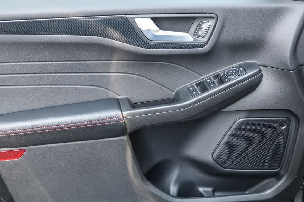 2024 Ford Escape ST-Line - Photo 22