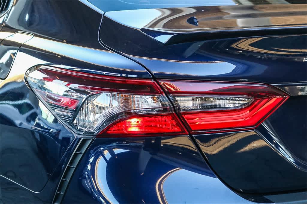 Thumbnail: 2022 Toyota Camry - 9