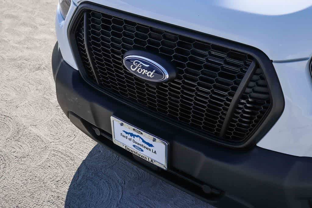 Thumbnail: 2023 Ford Econoline - 10