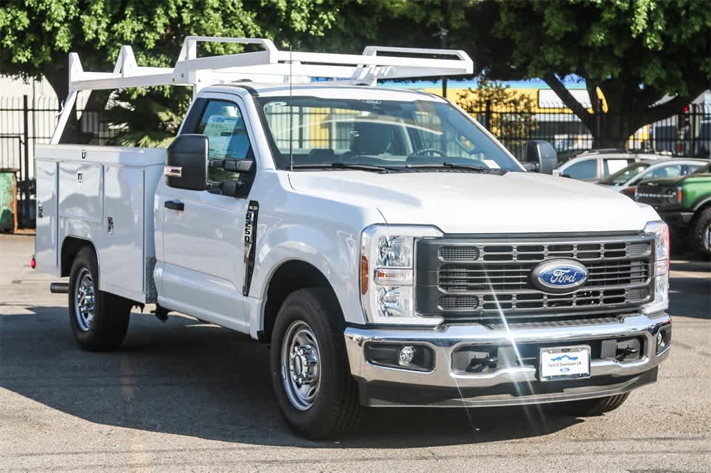 2025 Ford F-250 XL photo 3