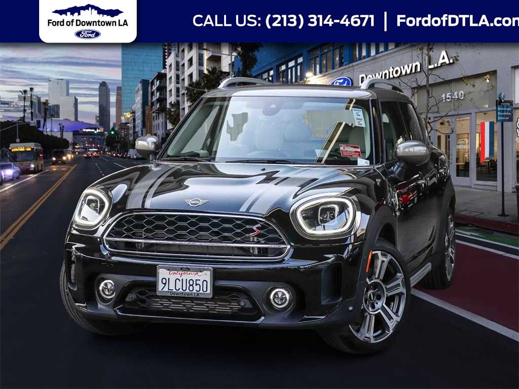 2024 MINI Countryman S's photo