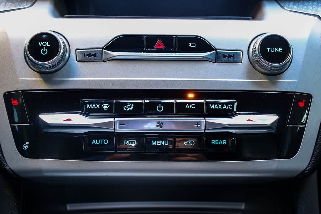 Thumbnail: 2023 Ford Explorer - 14