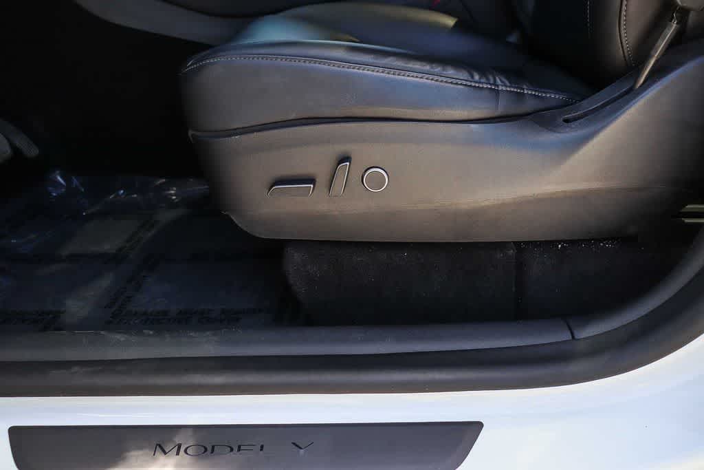 Thumbnail: 2021 Tesla Model Y - 20