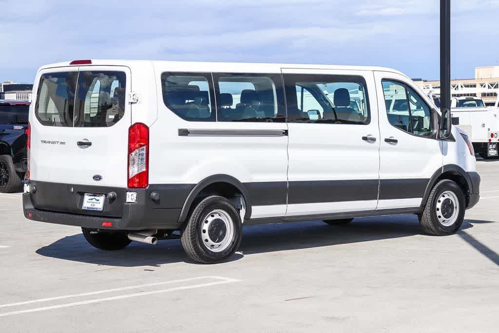 Thumbnail: 2023 Ford Econoline - 6