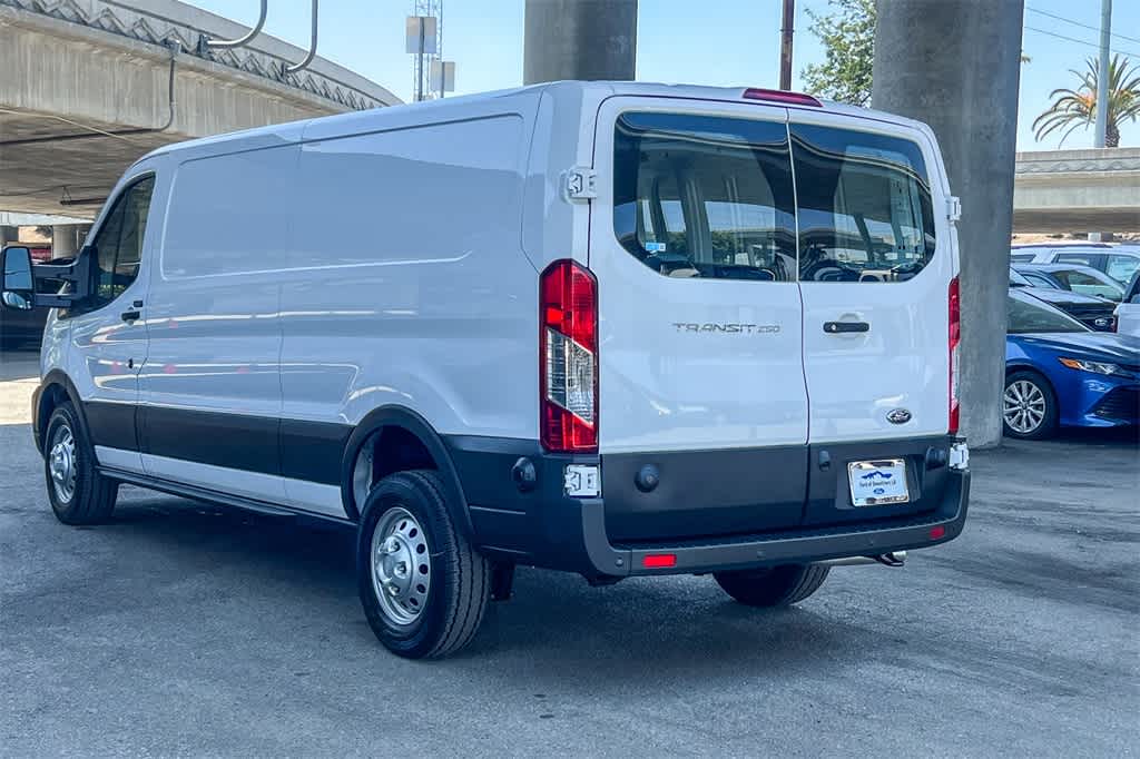 2024 Ford Transit 250
