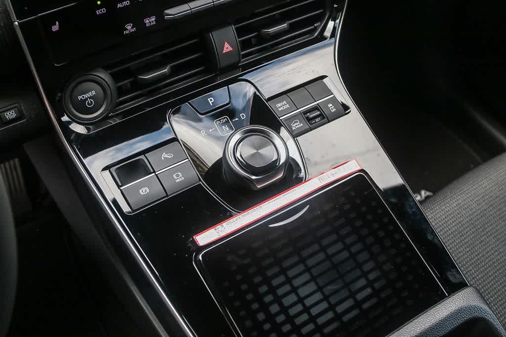 Thumbnail: 2025 Subaru Solterra - 19