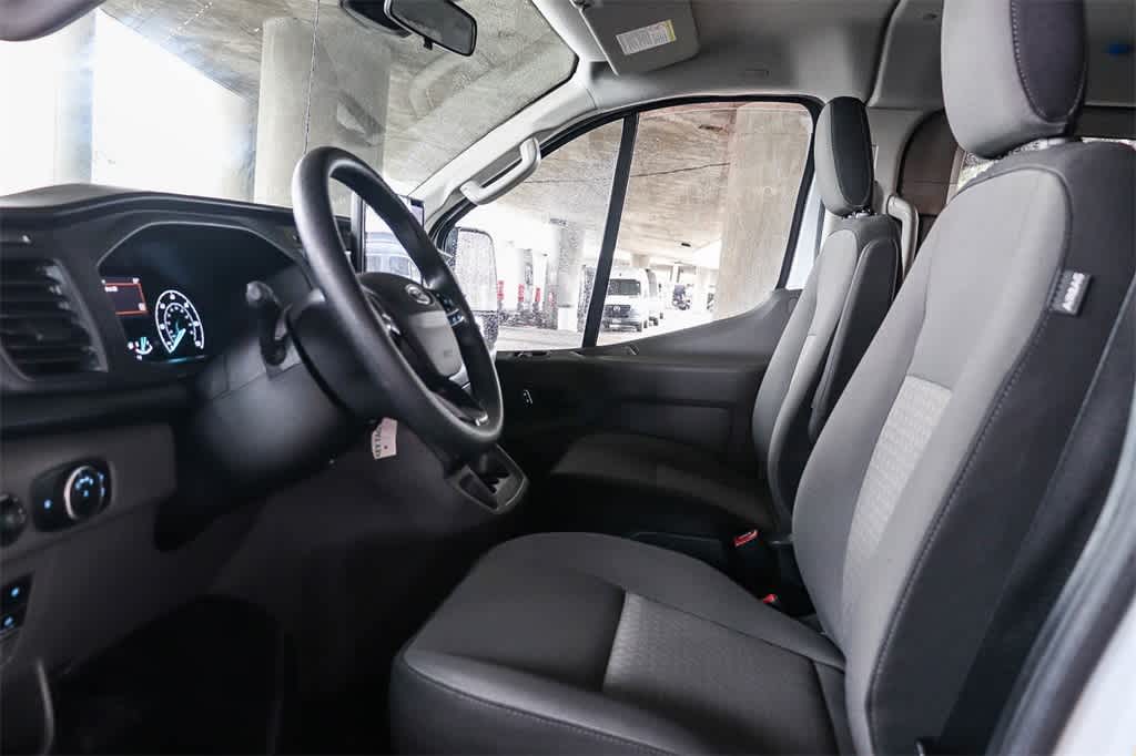 Thumbnail: 2023 Ford Econoline - 16