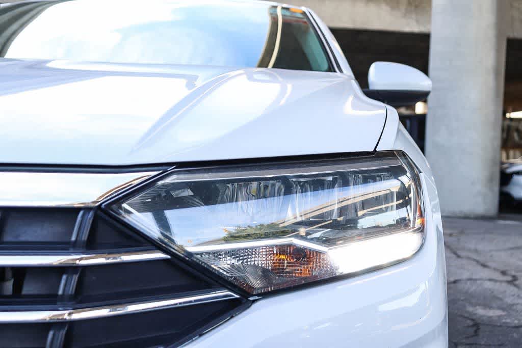 Thumbnail: 2021 Volkswagen Jetta - 7