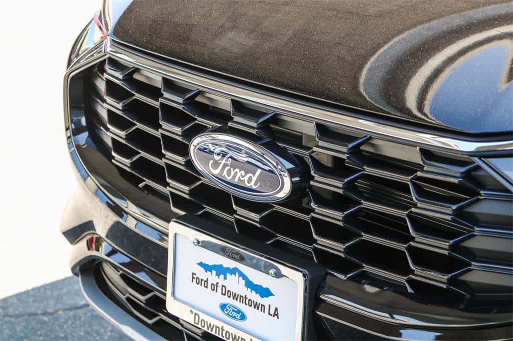 Thumbnail: 2024 Ford Escape - 9