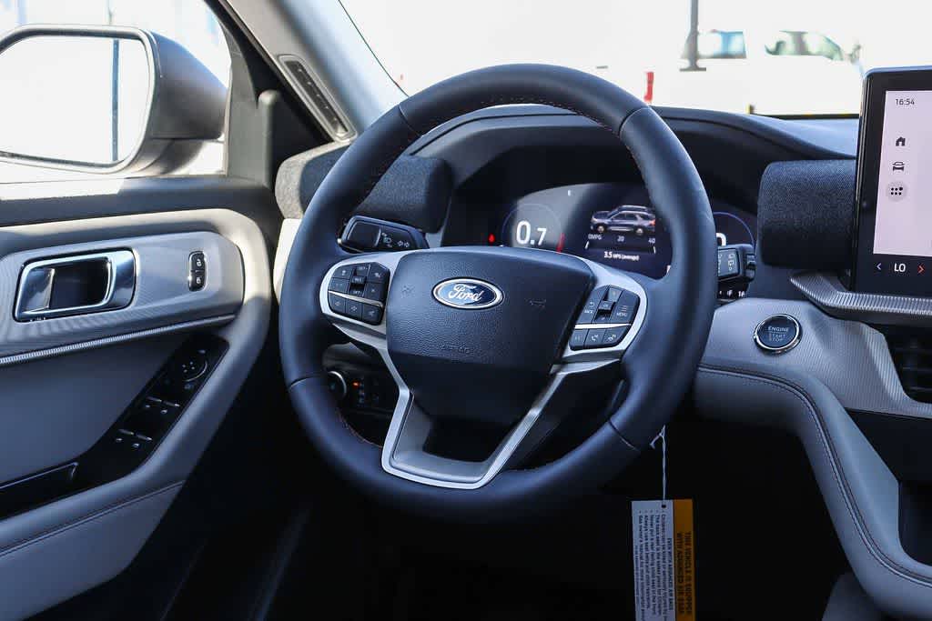 Thumbnail: 2026 Ford Explorer - 16