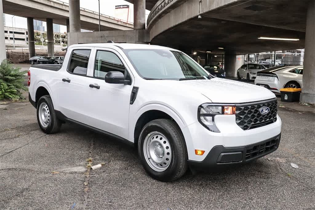 New 2025 Ford Maverick XL Truck SuperCrew