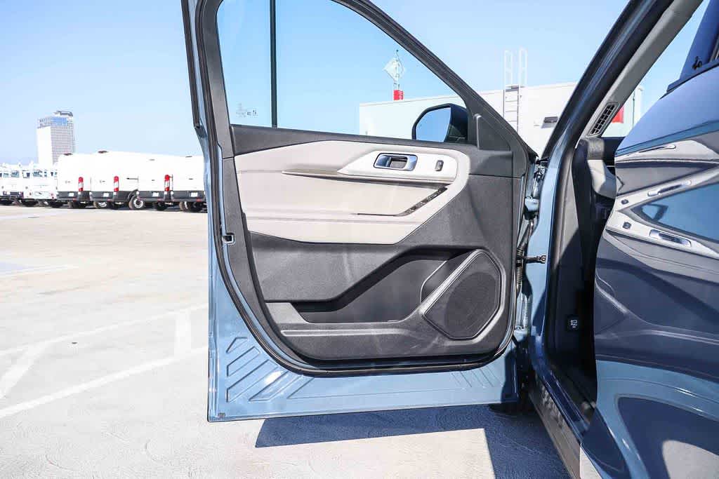 Thumbnail: 2026 Ford Explorer - 23