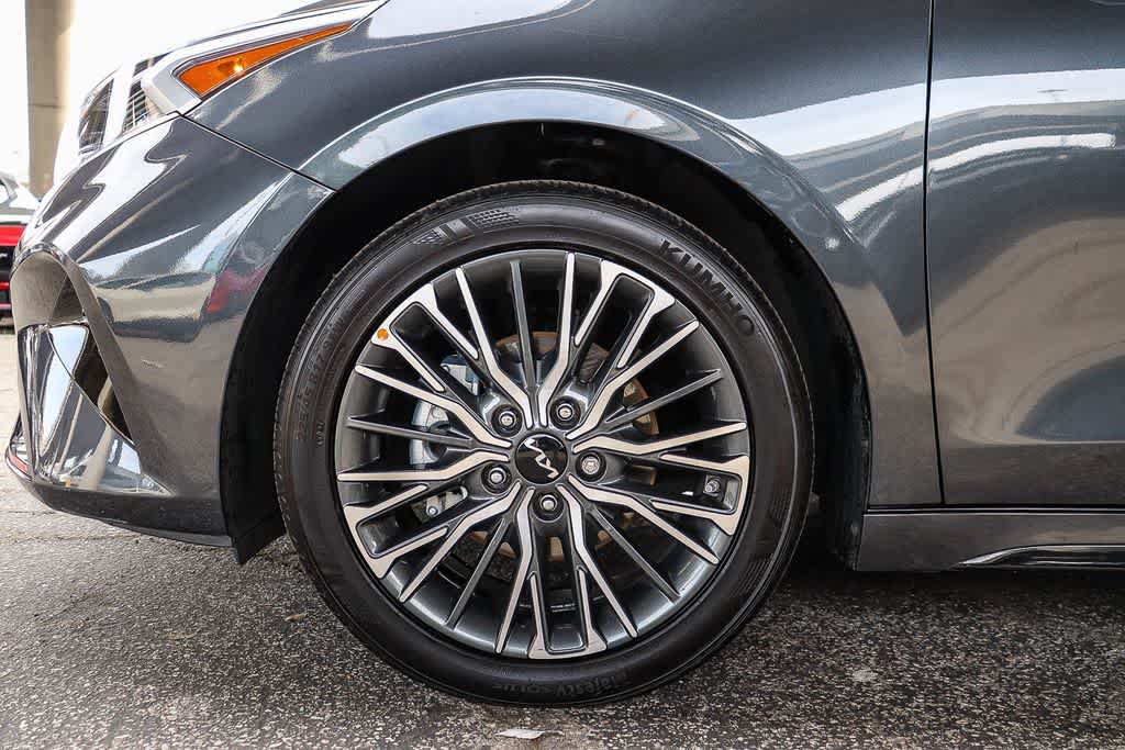 Thumbnail: 2023 Kia Forte - 11