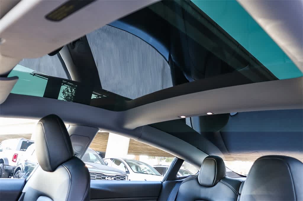 Thumbnail: 2021 Tesla Model 3 - 22