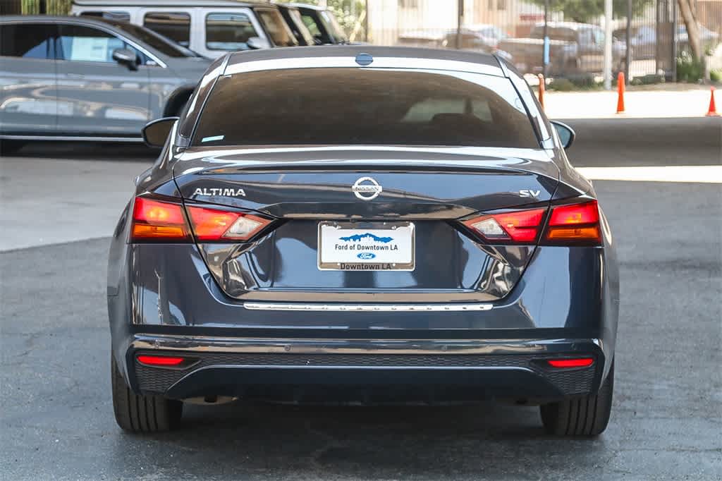 Thumbnail: 2022 Nissan Altima - 7