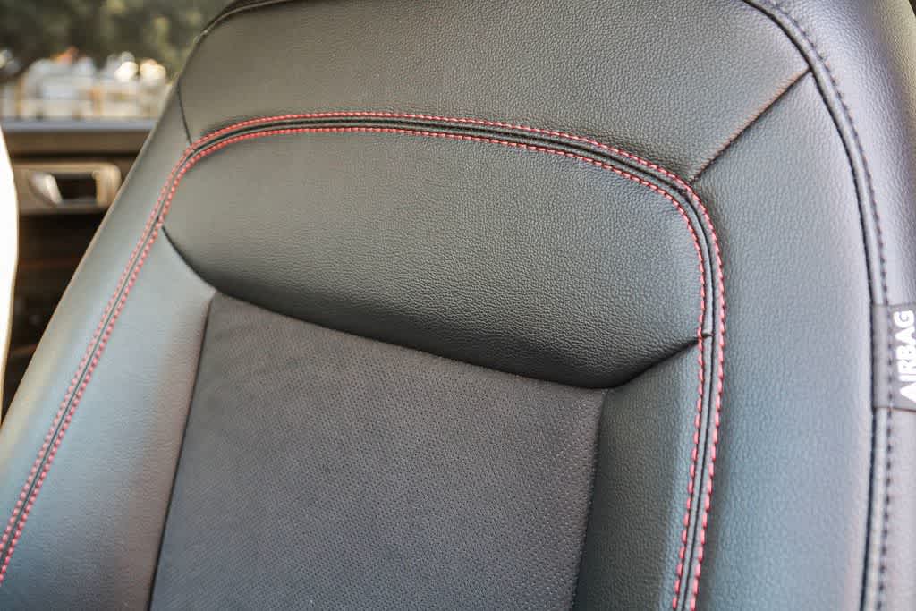 Thumbnail: 2023 Ford Explorer - 25