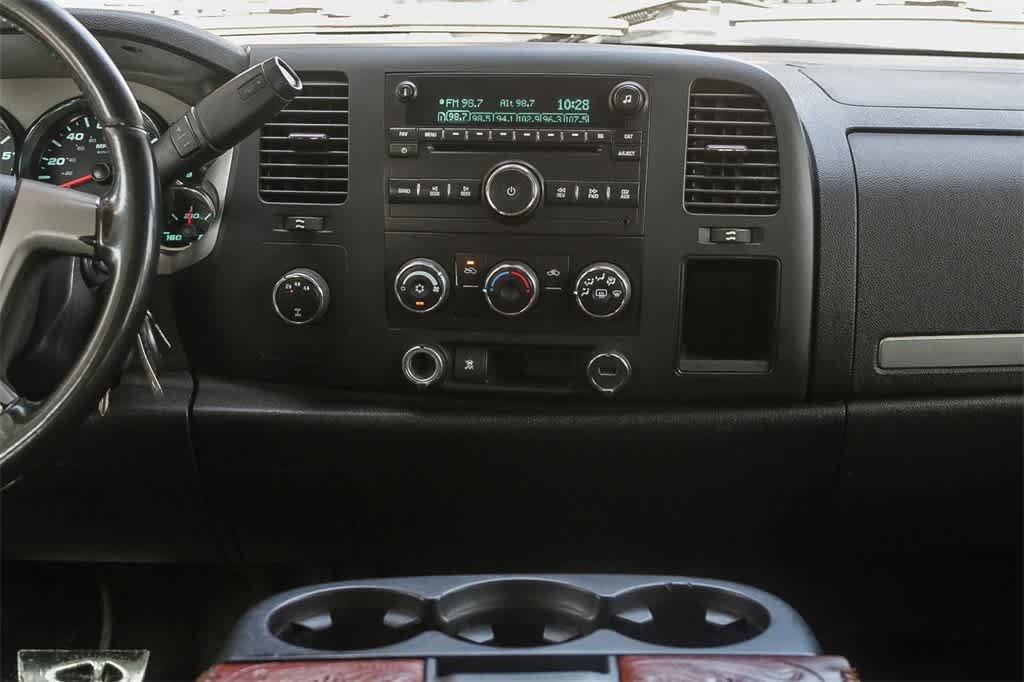 Thumbnail: 2011 GMC Sierra 3500 - 14
