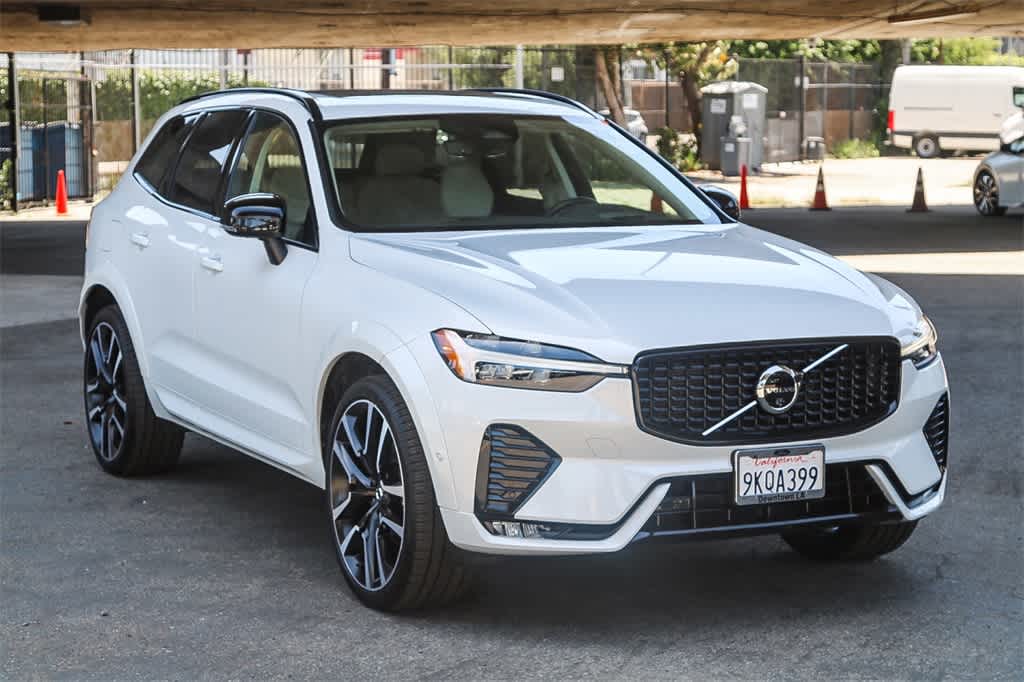 Thumbnail: 2024 Volvo XC60 - 3