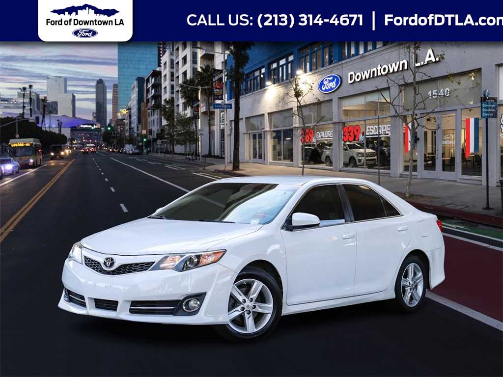 2013 Toyota Camry SE