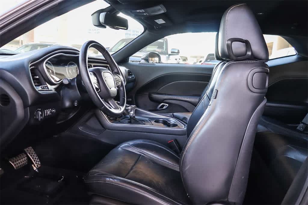 Thumbnail: 2015 Dodge Challenger - 19